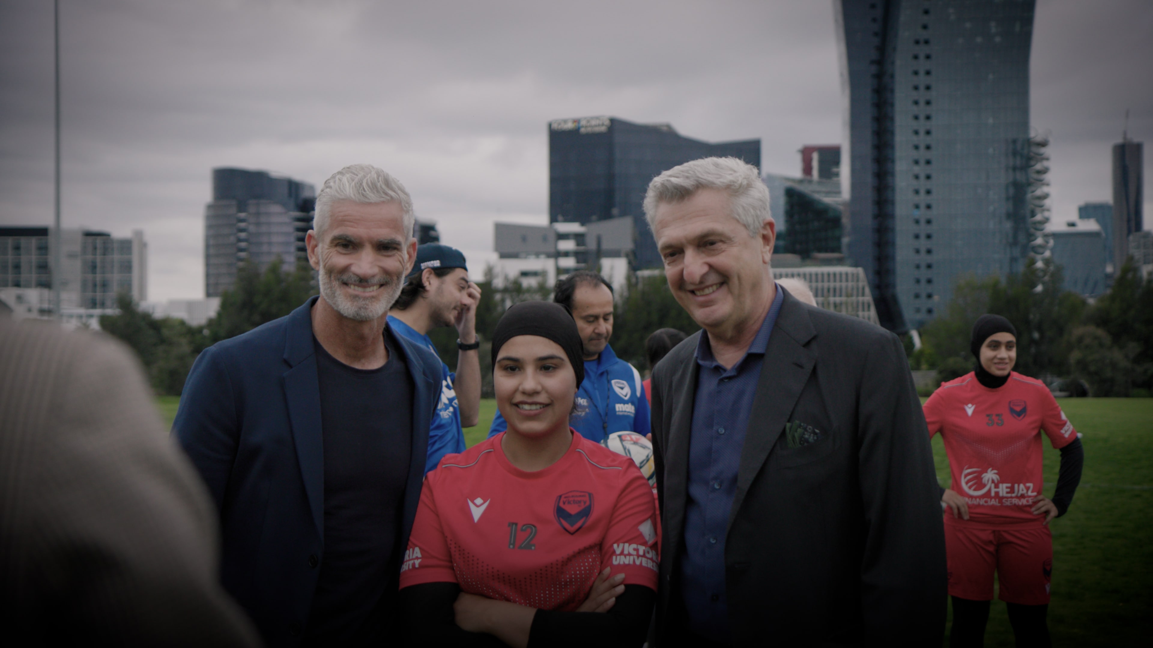 Craig Foster and UN High Commissioner for Refugees, Filippo Grandi, meet members of the Afghan Women’s National Football Team. 