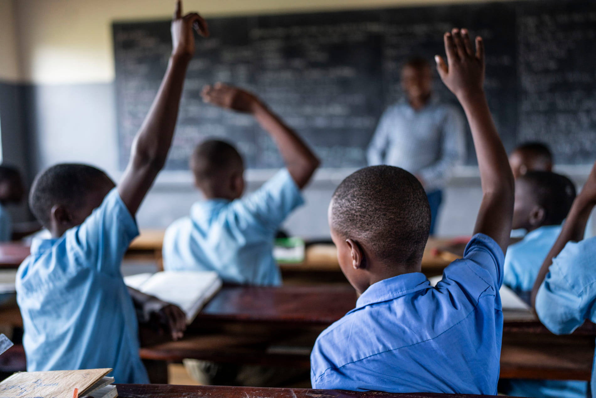Students in class at a primary school in Nakivale. This school mainly educates refugee children, but also has a few students from the host community.