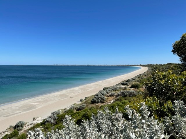 Australia_Jill-And-David Clark-walking-track